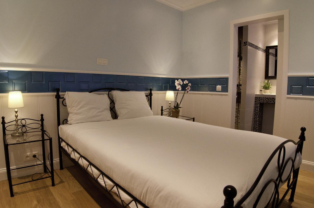 Hostel Lybeer Private Rooms Just For Two! Брюгге Екстер'єр фото